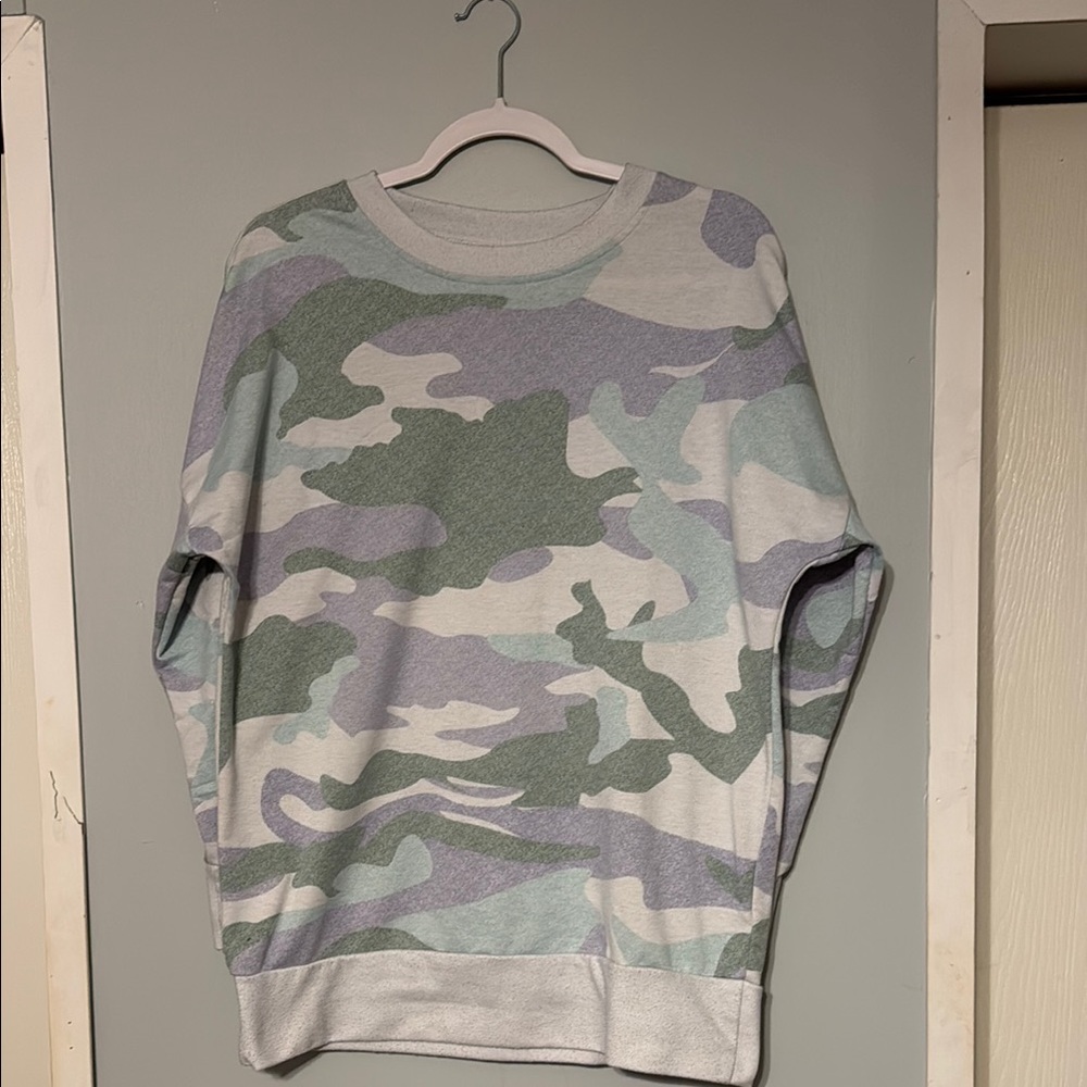 Green and Gray Camouflage Hoodie Comfortable Pullover
